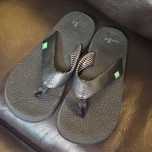 Yoga Mat ll Flip Flop in Ebony Plaid Lining Sandal Thong Sanuk